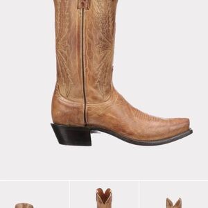 Lucchese Woman Cowboy Boots with Pointed Toe and Stacked Heel